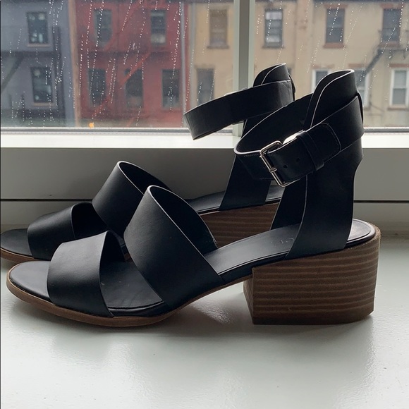Vince Frida block heel sandals 8.5 - Picture 2 of 5